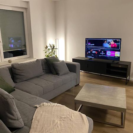 Haus Mit Garten - Kingbett - Wifi - Parkplatz Essen Esterno foto